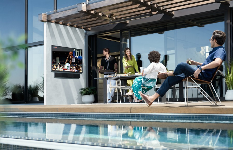 How the Samsung Terrace Brings High-Quality Entertainment Outdoors